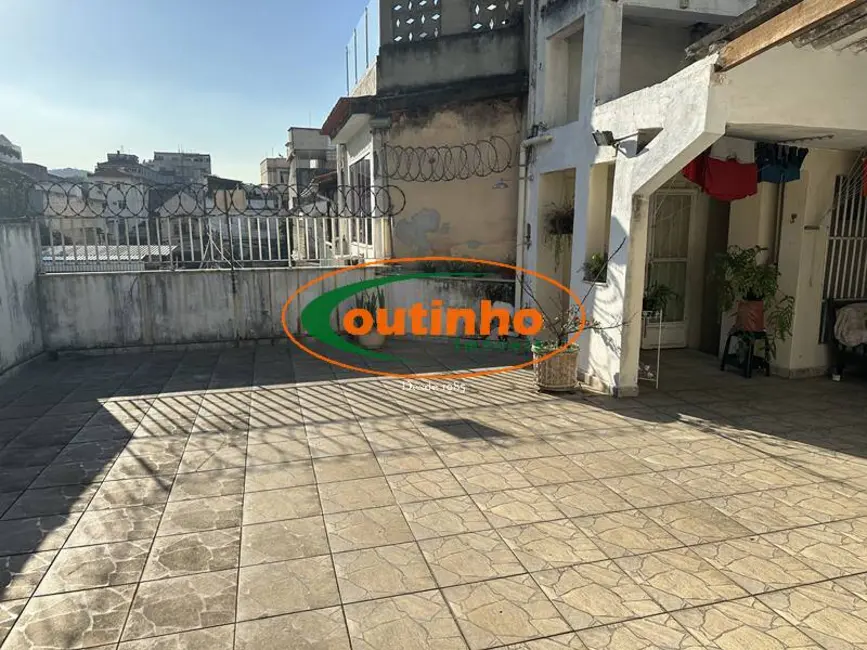 Foto 2 de Casa com 3 quartos à venda, 140m2 em Vila Isabel, Rio De Janeiro - RJ