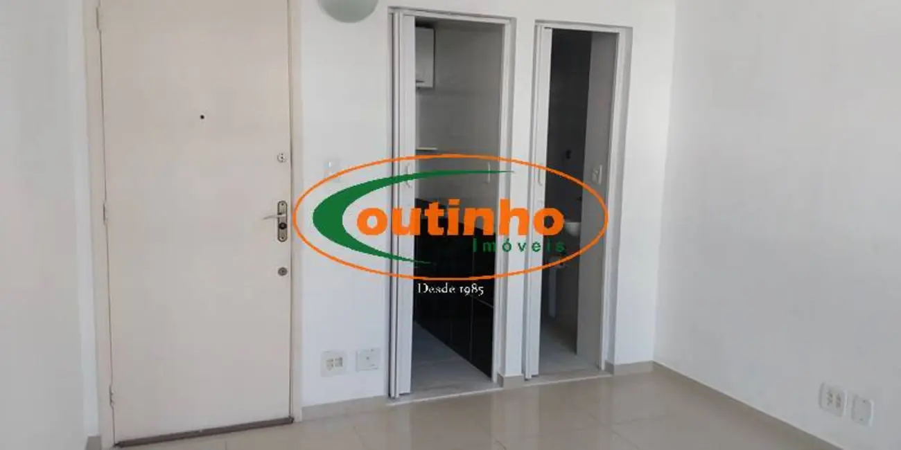Sala Comercial à venda, 17m2 em Tijuca, Rio De Janeiro - RJ - imagem 5 Foto 5 de Sala Comercial à venda, 17m2 em Tijuca, Rio De Janeiro - RJ