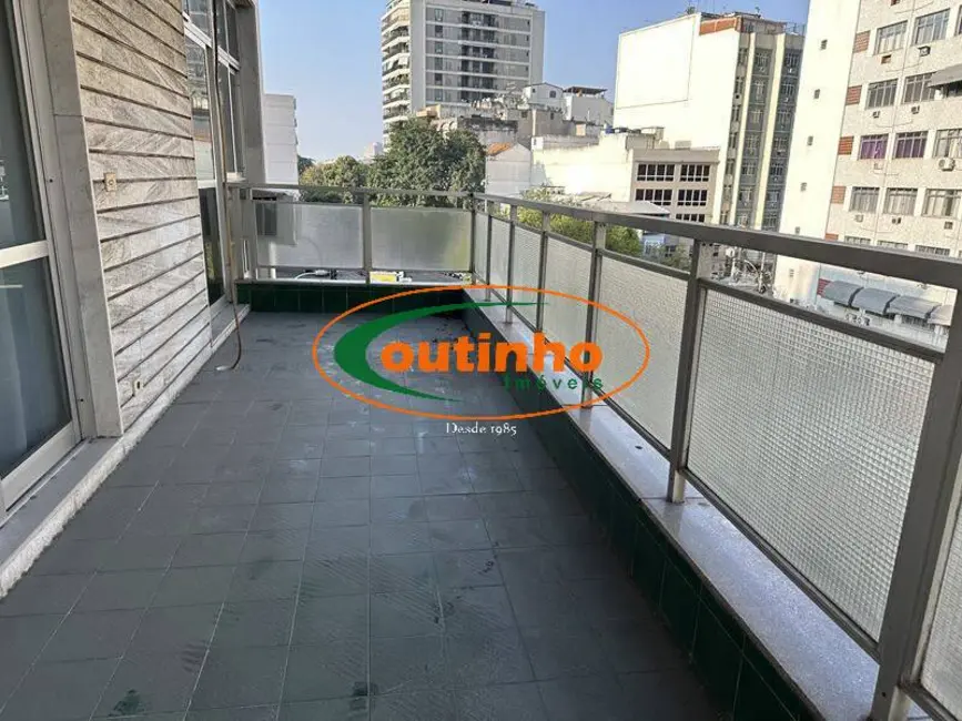 Foto 2 de Apartamento com 3 quartos à venda, 135m2 em Maracanã, Rio De Janeiro - RJ