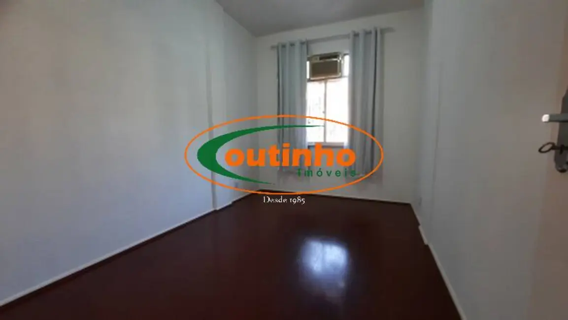 Foto 4 de Apartamento com 2 quartos à venda, 60m2 em Grajaú, Rio De Janeiro - RJ
