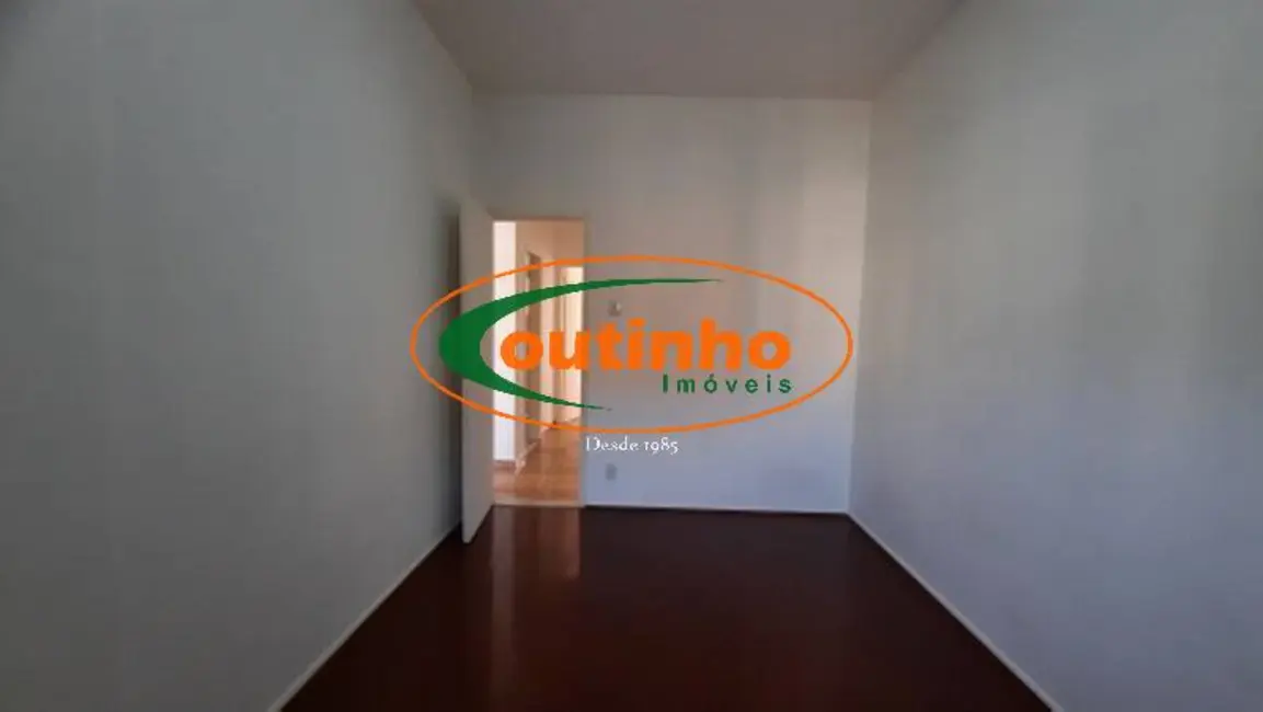 Foto 3 de Apartamento com 2 quartos à venda, 60m2 em Grajaú, Rio De Janeiro - RJ