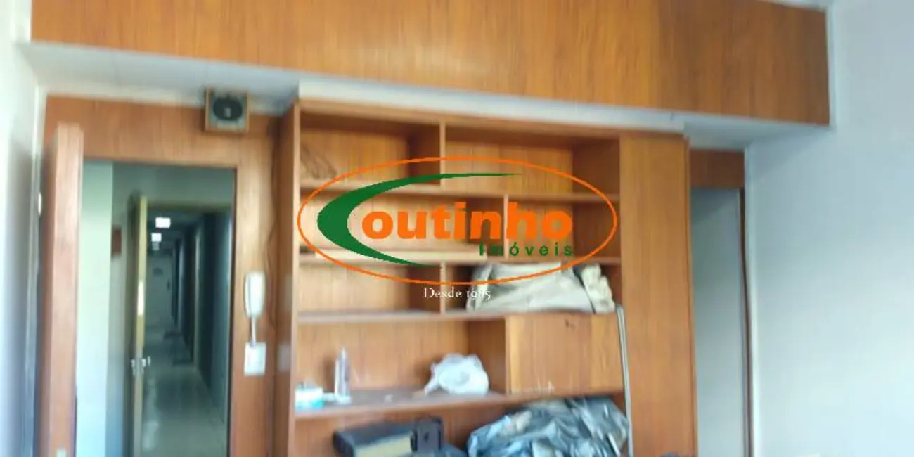 Sala Comercial à venda, 22m2 em Tijuca, Rio De Janeiro - RJ - imagem 1 Foto 1 de Sala Comercial à venda, 22m2 em Tijuca, Rio De Janeiro - RJ