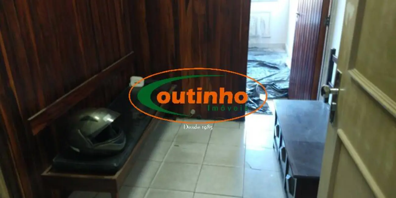 Sala Comercial à venda, 22m2 em Tijuca, Rio De Janeiro - RJ - imagem 4 Foto 4 de Sala Comercial à venda, 22m2 em Tijuca, Rio De Janeiro - RJ
