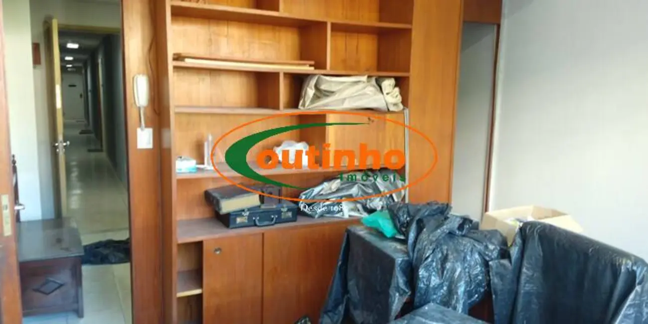 Sala Comercial à venda, 22m2 em Tijuca, Rio De Janeiro - RJ - imagem 3 Foto 3 de Sala Comercial à venda, 22m2 em Tijuca, Rio De Janeiro - RJ