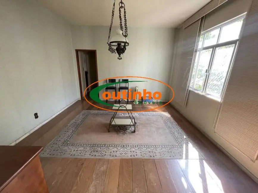 Apartamento com 4 quartos à venda, 240m2 em Tijuca, Rio De Janeiro - RJ - imagem 9 Foto 9 de Apartamento com 4 quartos à venda, 240m2 em Tijuca, Rio De Janeiro - RJ