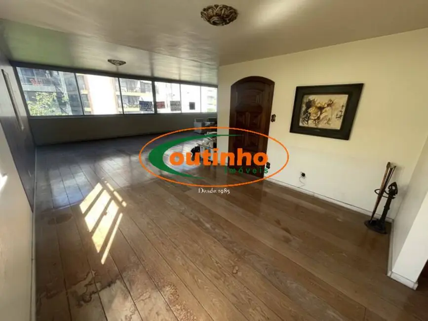 Foto 2 de Apartamento com 4 quartos à venda, 240m2 em Tijuca, Rio De Janeiro - RJ