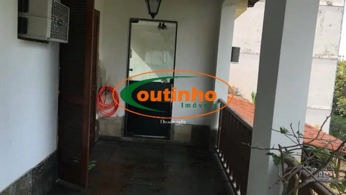 Foto 2 de Casa com 4 quartos à venda, 575m2 em Grajaú, Rio De Janeiro - RJ