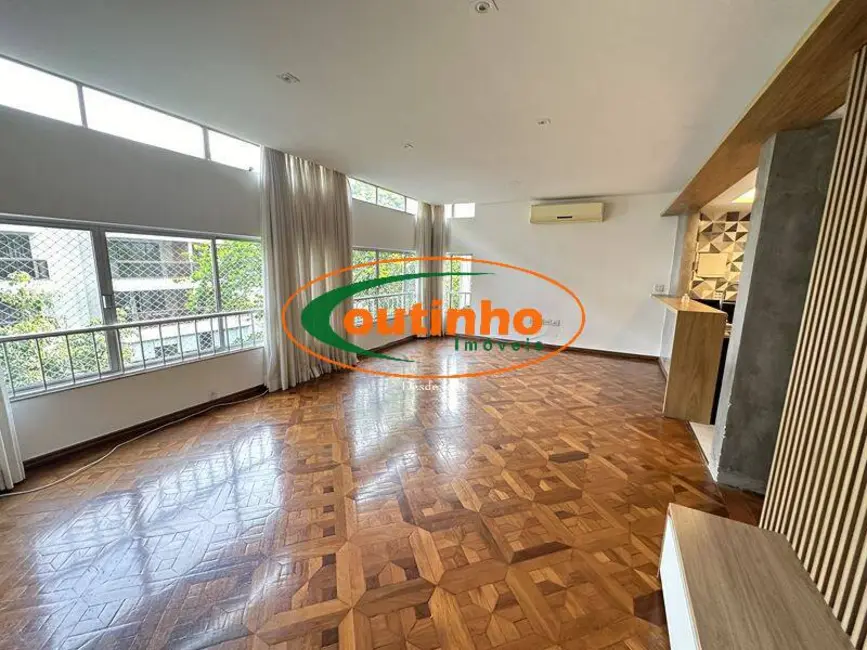 Foto 2 de Apartamento com 3 quartos à venda, 108m2 em Tijuca, Rio De Janeiro - RJ