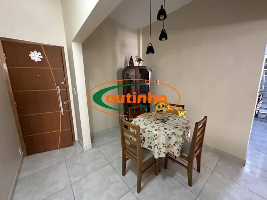 Foto 2 de Apartamento com 2 quartos à venda, 70m2 em Maracanã, Rio De Janeiro - RJ