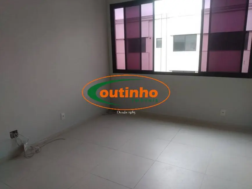 Foto 2 de Apartamento com 2 quartos à venda, 66m2 em Tijuca, Rio De Janeiro - RJ