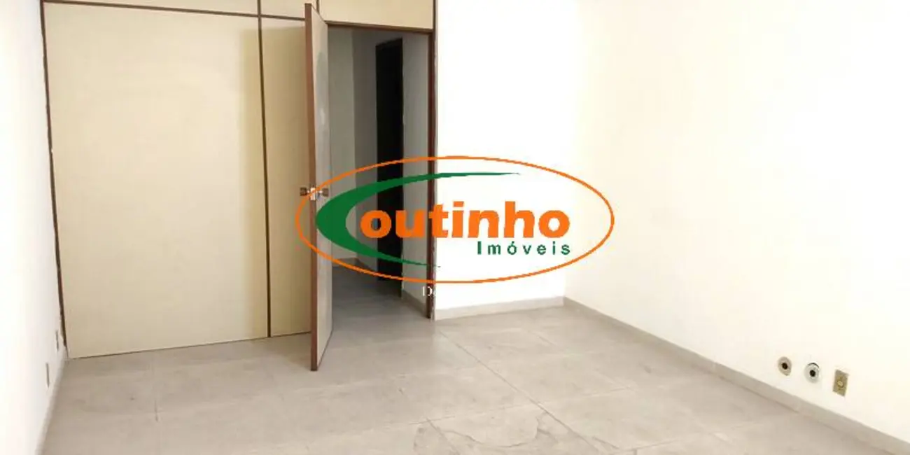 Sala Comercial à venda, 28m2 em Méier, Rio De Janeiro - RJ - imagem 6 Foto 6 de Sala Comercial à venda, 28m2 em Méier, Rio De Janeiro - RJ