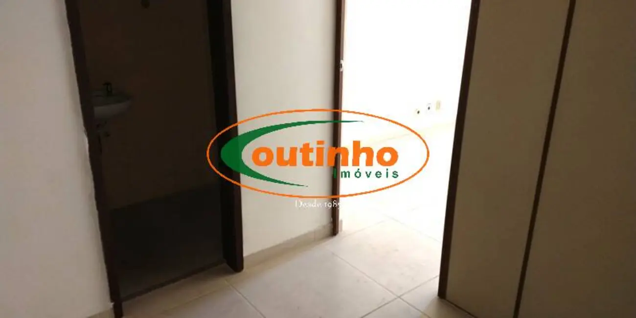 Sala Comercial à venda, 28m2 em Méier, Rio De Janeiro - RJ - imagem 8 Foto 8 de Sala Comercial à venda, 28m2 em Méier, Rio De Janeiro - RJ