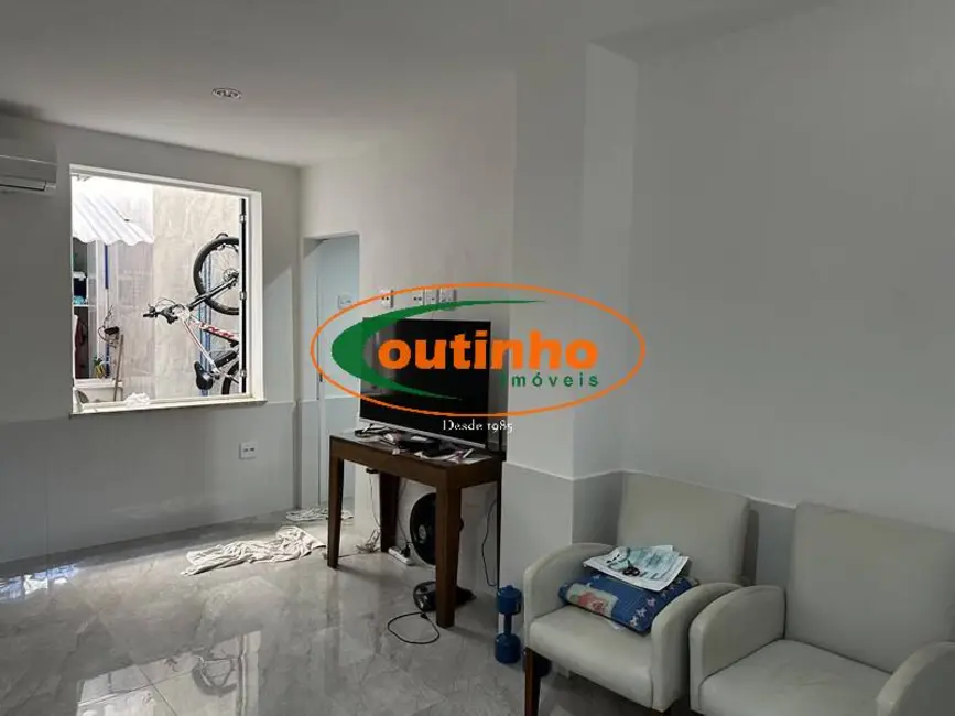 Foto 2 de Apartamento com 2 quartos à venda, 64m2 em Tijuca, Rio De Janeiro - RJ