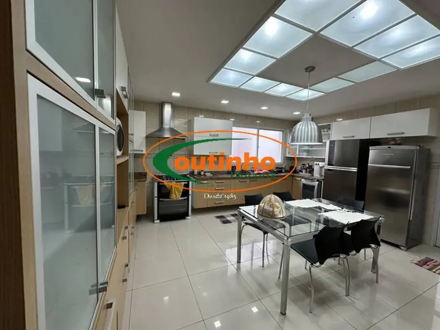 Casa com 4 quartos à venda, 200m2 em Tijuca, Rio De Janeiro - RJ - imagem 7 Foto 7 de Casa com 4 quartos à venda, 200m2 em Tijuca, Rio De Janeiro - RJ