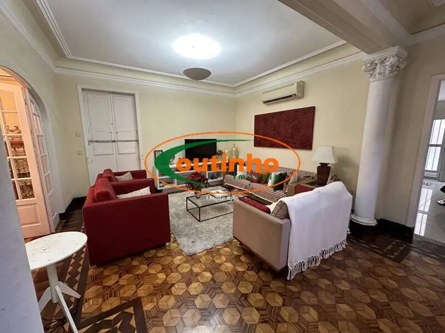 Casa com 4 quartos à venda, 200m2 em Tijuca, Rio De Janeiro - RJ - imagem 3 Foto 3 de Casa com 4 quartos à venda, 200m2 em Tijuca, Rio De Janeiro - RJ
