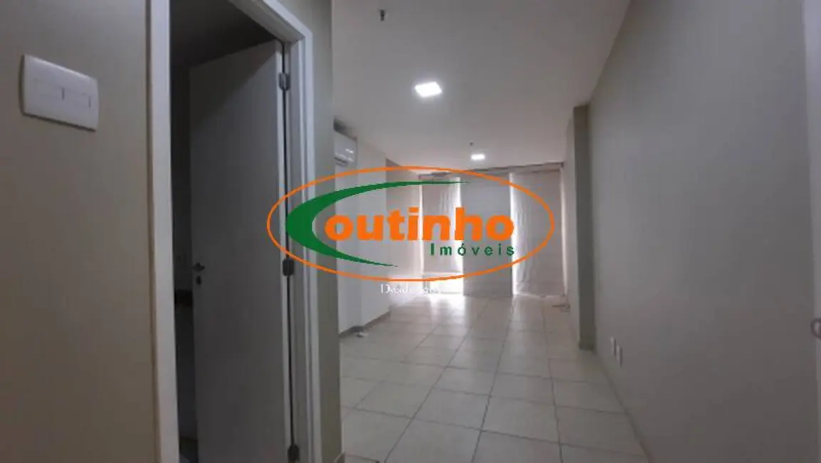 Sala Comercial à venda, 22m2 em Tijuca, Rio De Janeiro - RJ - imagem 9 Foto 9 de Sala Comercial à venda, 22m2 em Tijuca, Rio De Janeiro - RJ