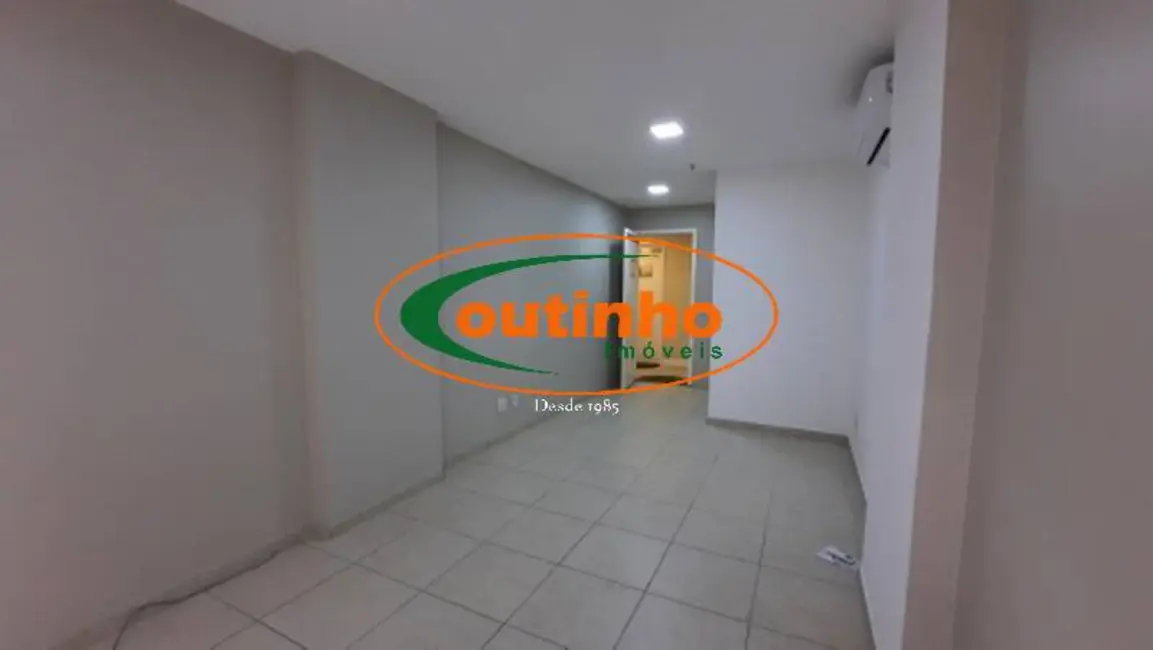 Sala Comercial à venda, 22m2 em Tijuca, Rio De Janeiro - RJ - imagem 4 Foto 4 de Sala Comercial à venda, 22m2 em Tijuca, Rio De Janeiro - RJ