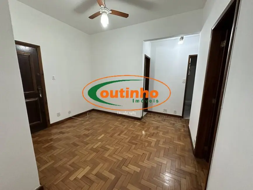 Foto 2 de Apartamento com 2 quartos à venda, 56m2 em Tijuca, Rio De Janeiro - RJ