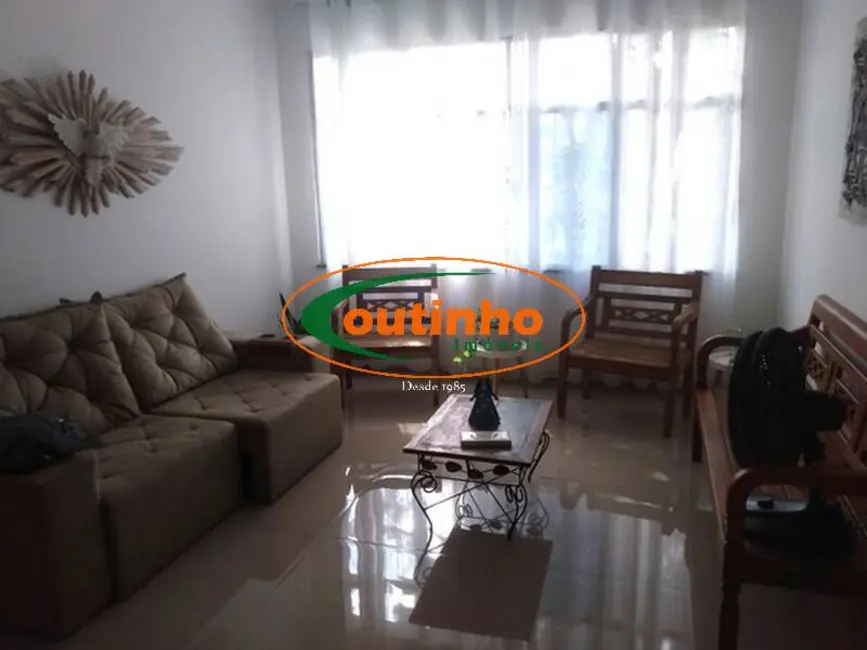 Foto 2 de Apartamento com 2 quartos à venda, 86m2 em Tijuca, Rio De Janeiro - RJ