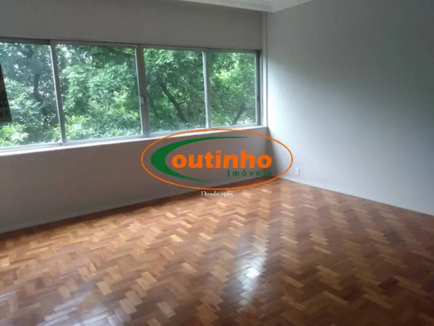 Foto 2 de Apartamento com 2 quartos à venda, 90m2 em Praça da Bandeira, Rio De Janeiro - RJ