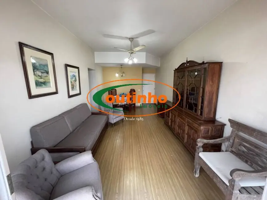 Apartamento com 3 quartos à venda, 90m2 em Tijuca, Rio De Janeiro - RJ - imagem 4 Foto 4 de Apartamento com 3 quartos à venda, 90m2 em Tijuca, Rio De Janeiro - RJ
