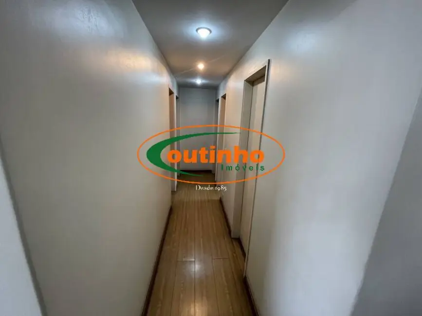Apartamento com 3 quartos à venda, 90m2 em Tijuca, Rio De Janeiro - RJ - imagem 9 Foto 9 de Apartamento com 3 quartos à venda, 90m2 em Tijuca, Rio De Janeiro - RJ
