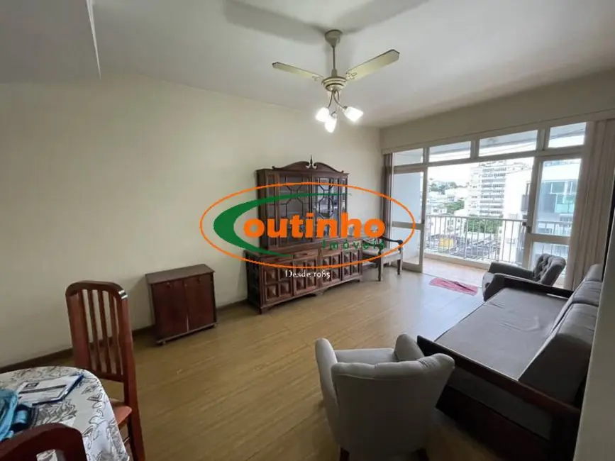 Apartamento com 3 quartos à venda, 90m2 em Tijuca, Rio De Janeiro - RJ - imagem 5 Foto 5 de Apartamento com 3 quartos à venda, 90m2 em Tijuca, Rio De Janeiro - RJ