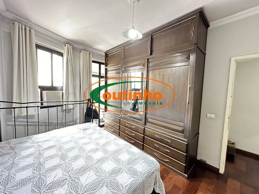 Apartamento com 2 quartos à venda, 116m2 em Tijuca, Rio De Janeiro - RJ - imagem 9 Foto 9 de Apartamento com 2 quartos à venda, 116m2 em Tijuca, Rio De Janeiro - RJ