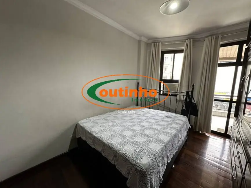 Apartamento com 2 quartos à venda, 116m2 em Tijuca, Rio De Janeiro - RJ - imagem 8 Foto 8 de Apartamento com 2 quartos à venda, 116m2 em Tijuca, Rio De Janeiro - RJ