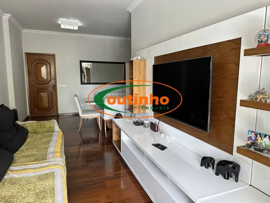 Apartamento com 2 quartos à venda, 116m2 em Tijuca, Rio De Janeiro - RJ - imagem 3 Foto 3 de Apartamento com 2 quartos à venda, 116m2 em Tijuca, Rio De Janeiro - RJ