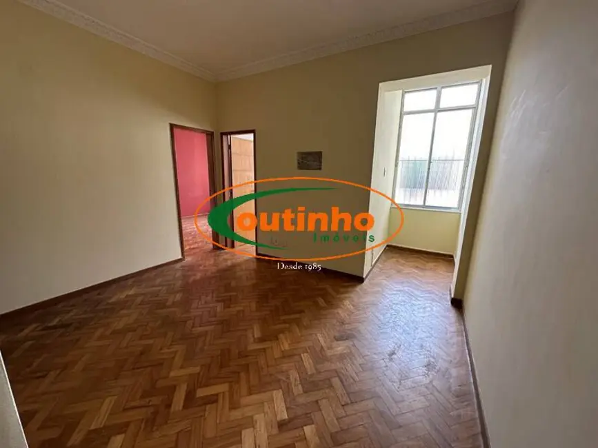 Foto 2 de Apartamento com 3 quartos à venda, 80m2 em Tijuca, Rio De Janeiro - RJ