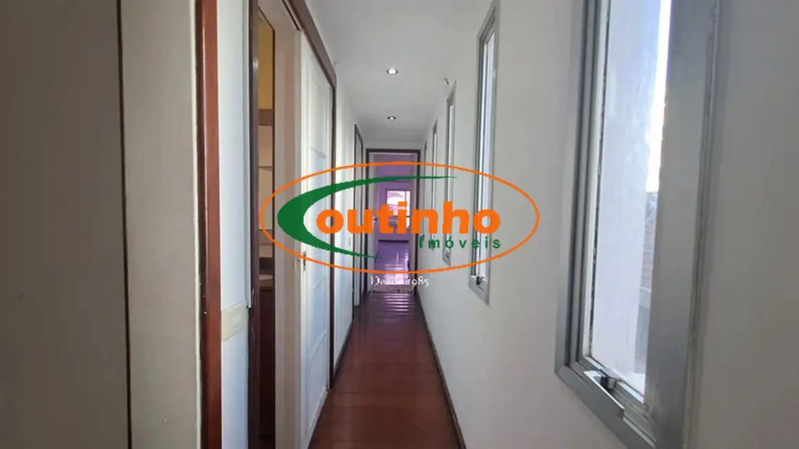 Apartamento com 2 quartos à venda, 125m2 em Tijuca, Rio De Janeiro - RJ - imagem 6 Foto 6 de Apartamento com 2 quartos à venda, 125m2 em Tijuca, Rio De Janeiro - RJ