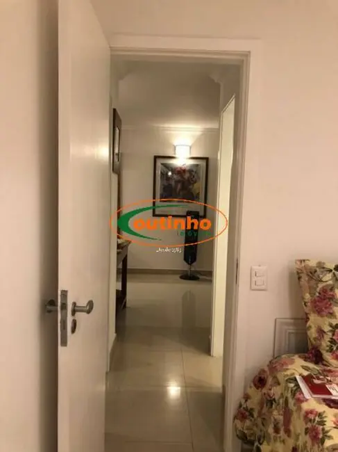 Foto 3 de Apartamento com 2 quartos à venda, 90m2 em Tijuca, Rio De Janeiro - RJ