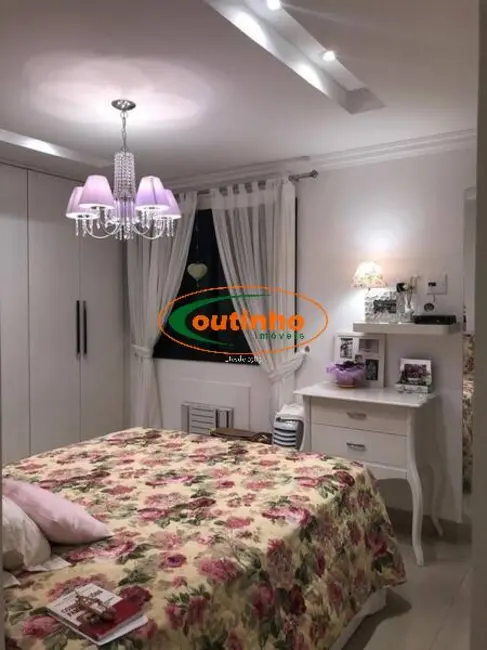 Foto 4 de Apartamento com 2 quartos à venda, 90m2 em Tijuca, Rio De Janeiro - RJ