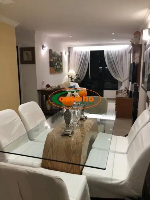 Foto 2 de Apartamento com 2 quartos à venda, 90m2 em Tijuca, Rio De Janeiro - RJ