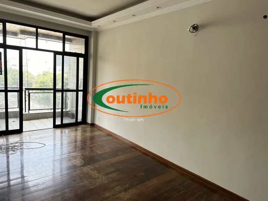 Apartamento com 2 quartos à venda, 116m2 em Tijuca, Rio De Janeiro - RJ - imagem 4 Foto 4 de Apartamento com 2 quartos à venda, 116m2 em Tijuca, Rio De Janeiro - RJ