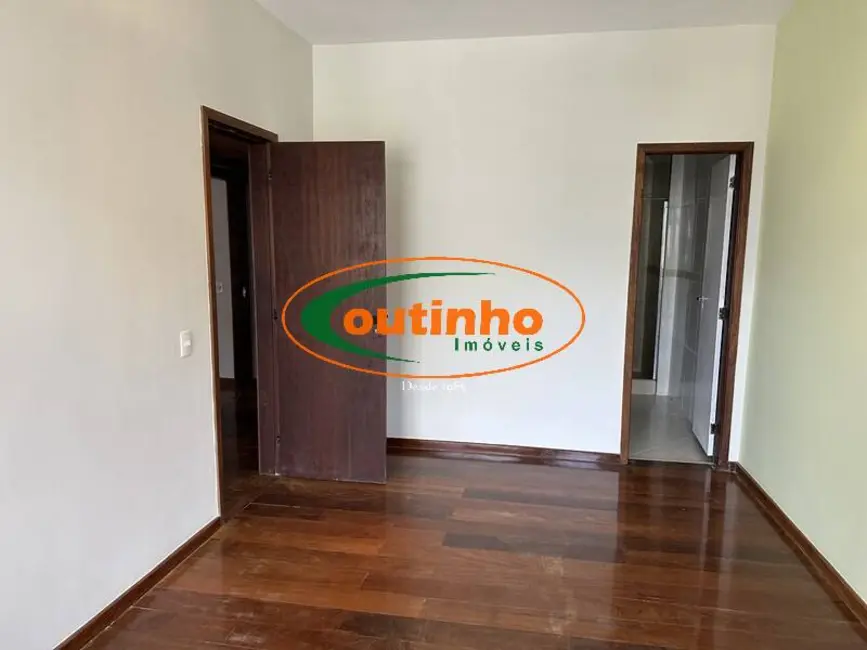 Apartamento com 2 quartos à venda, 116m2 em Tijuca, Rio De Janeiro - RJ - imagem 8 Foto 8 de Apartamento com 2 quartos à venda, 116m2 em Tijuca, Rio De Janeiro - RJ