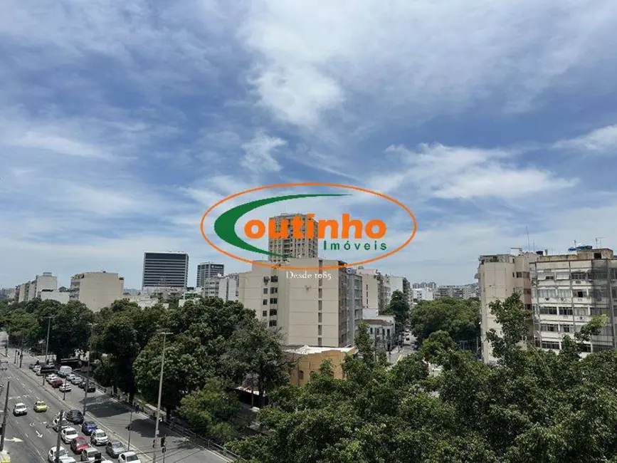 Apartamento com 2 quartos à venda, 116m2 em Tijuca, Rio De Janeiro - RJ - imagem 3 Foto 3 de Apartamento com 2 quartos à venda, 116m2 em Tijuca, Rio De Janeiro - RJ