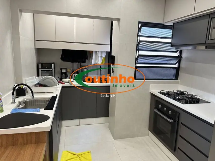 Apartamento com 2 quartos à venda, 66m2 em Grajaú, Rio De Janeiro - RJ - imagem 6 Foto 6 de Apartamento com 2 quartos à venda, 66m2 em Grajaú, Rio De Janeiro - RJ