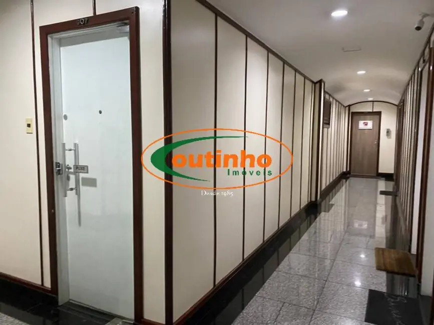 Foto 3 de Sala Comercial à venda, 28m2 em Tijuca, Rio De Janeiro - RJ