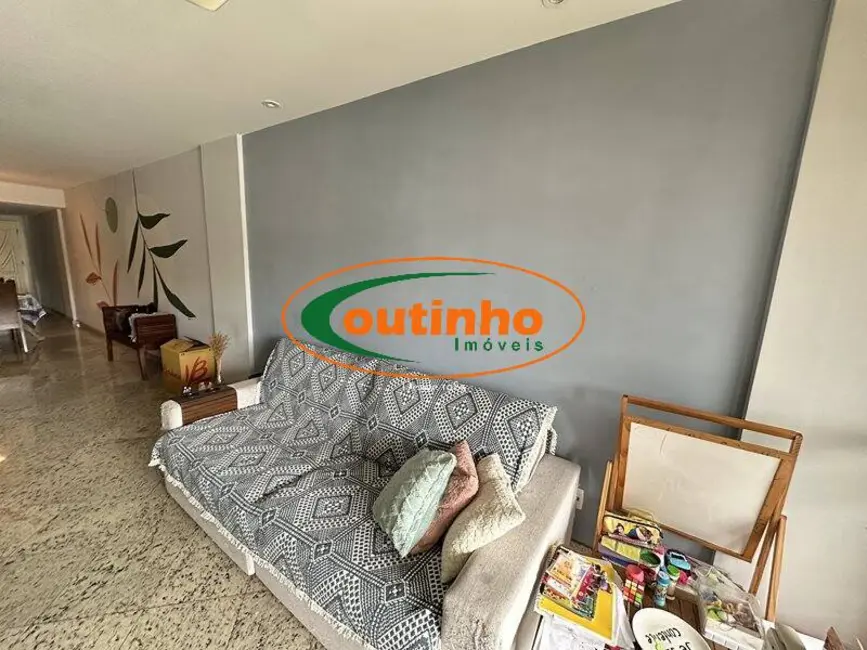 Apartamento com 2 quartos à venda, 97m2 em Maracanã, Rio De Janeiro - RJ - imagem 6 Foto 6 de Apartamento com 2 quartos à venda, 97m2 em Maracanã, Rio De Janeiro - RJ
