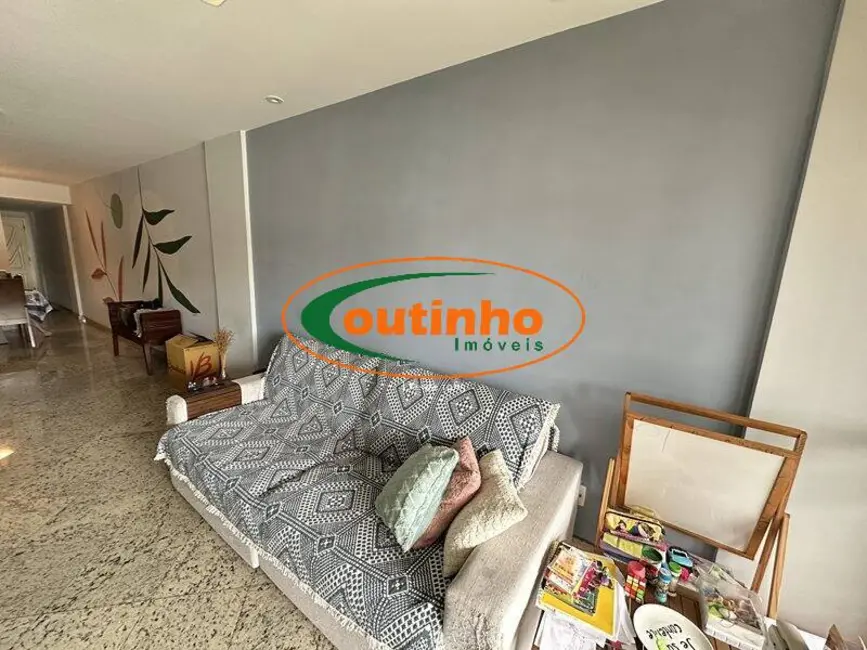 Apartamento com 2 quartos à venda, 97m2 em Maracanã, Rio De Janeiro - RJ - imagem 4 Foto 4 de Apartamento com 2 quartos à venda, 97m2 em Maracanã, Rio De Janeiro - RJ