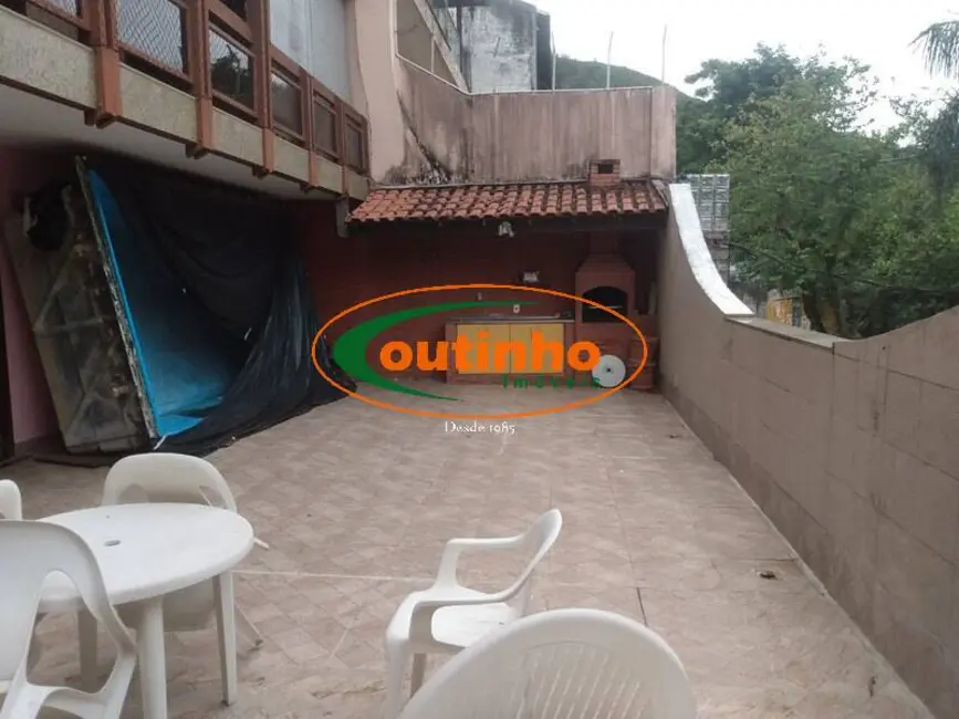 Apartamento com 4 quartos à venda, 260m2 em Tijuca, Rio De Janeiro - RJ - imagem 2 Foto 2 de Apartamento com 4 quartos à venda, 260m2 em Tijuca, Rio De Janeiro - RJ