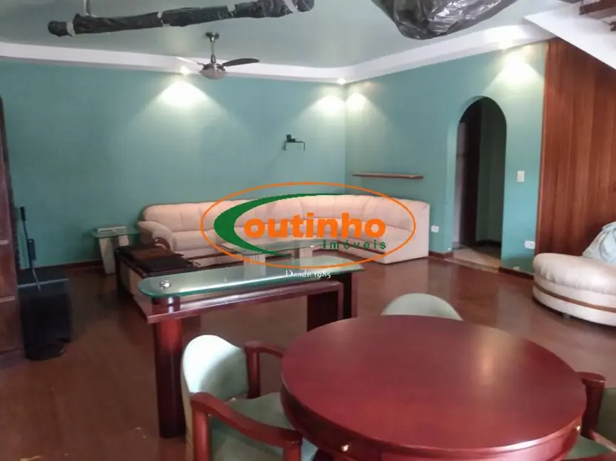 Apartamento com 4 quartos à venda, 260m2 em Tijuca, Rio De Janeiro - RJ - imagem 7 Foto 7 de Apartamento com 4 quartos à venda, 260m2 em Tijuca, Rio De Janeiro - RJ