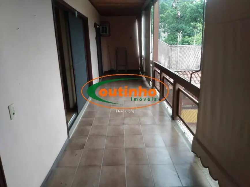 Apartamento com 4 quartos à venda, 260m2 em Tijuca, Rio De Janeiro - RJ - imagem 5 Foto 5 de Apartamento com 4 quartos à venda, 260m2 em Tijuca, Rio De Janeiro - RJ