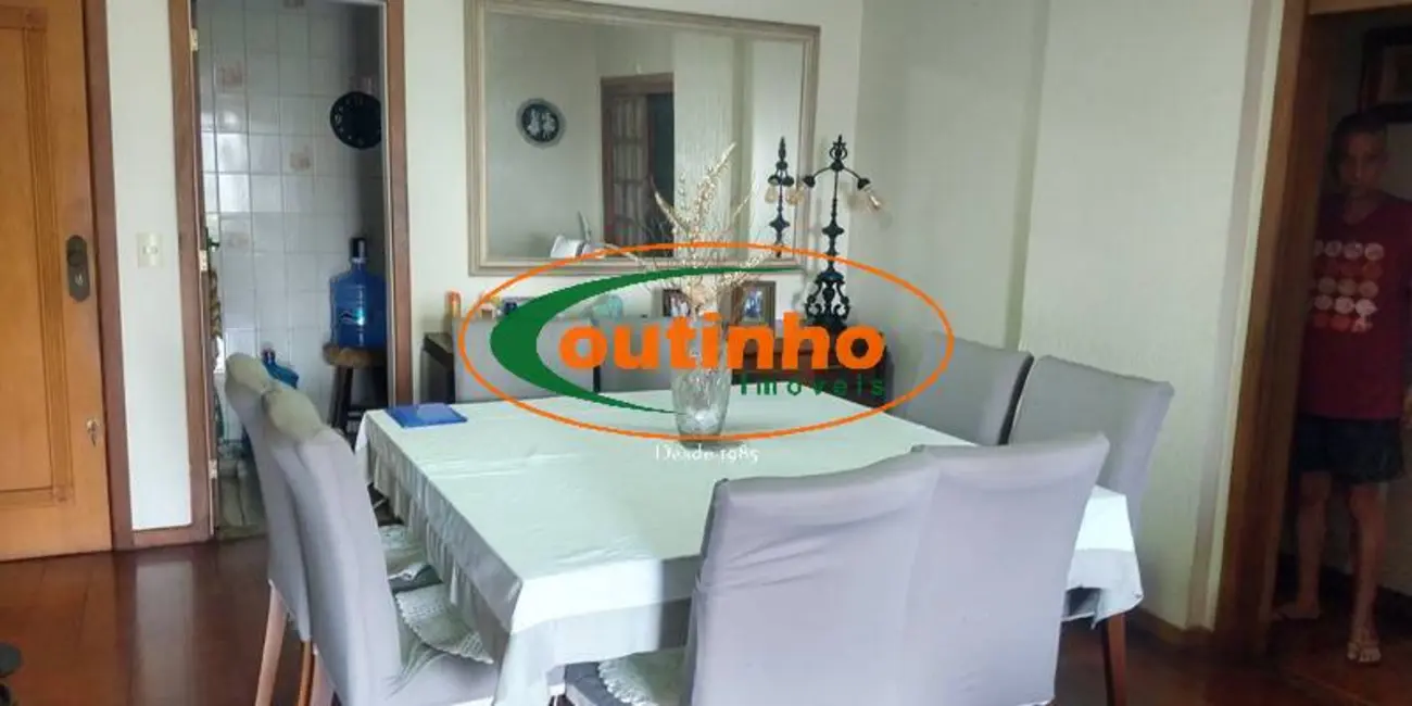 Foto 8 de Apartamento com 3 quartos à venda, 126m2 em Grajaú, Rio De Janeiro - RJ