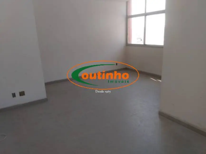 Sala Comercial à venda, 35m2 em Tijuca, Rio De Janeiro - RJ - imagem 9 Foto 9 de Sala Comercial à venda, 35m2 em Tijuca, Rio De Janeiro - RJ