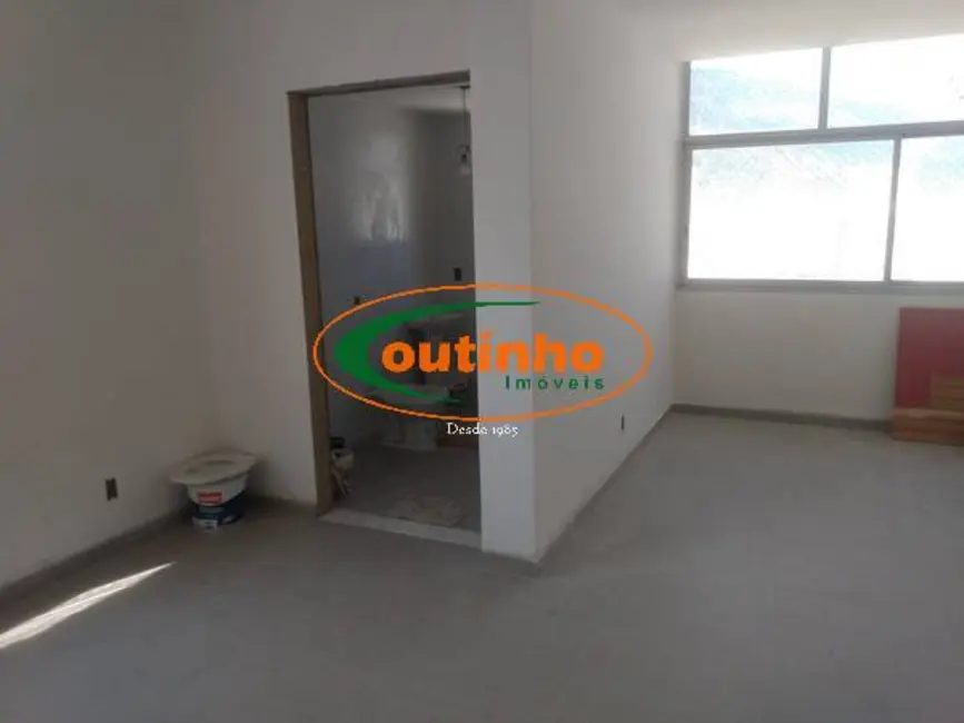 Sala Comercial à venda, 35m2 em Tijuca, Rio De Janeiro - RJ - imagem 6 Foto 6 de Sala Comercial à venda, 35m2 em Tijuca, Rio De Janeiro - RJ