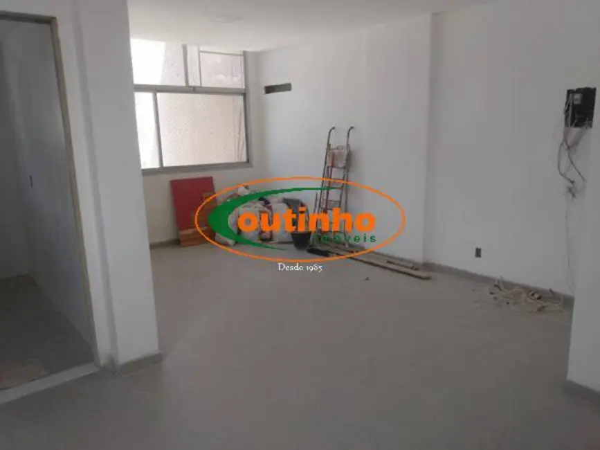 Sala Comercial à venda, 35m2 em Tijuca, Rio De Janeiro - RJ - imagem 5 Foto 5 de Sala Comercial à venda, 35m2 em Tijuca, Rio De Janeiro - RJ