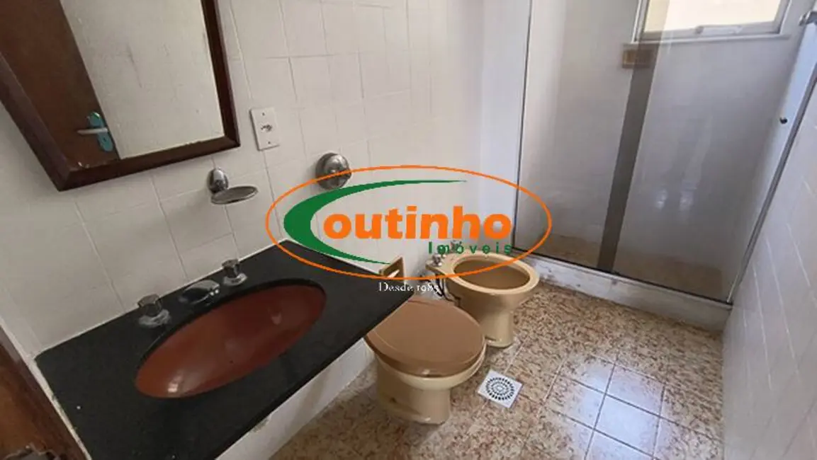 Apartamento com 5 quartos à venda, 240m2 em Tijuca, Rio De Janeiro - RJ - imagem 9 Foto 9 de Apartamento com 5 quartos à venda, 240m2 em Tijuca, Rio De Janeiro - RJ